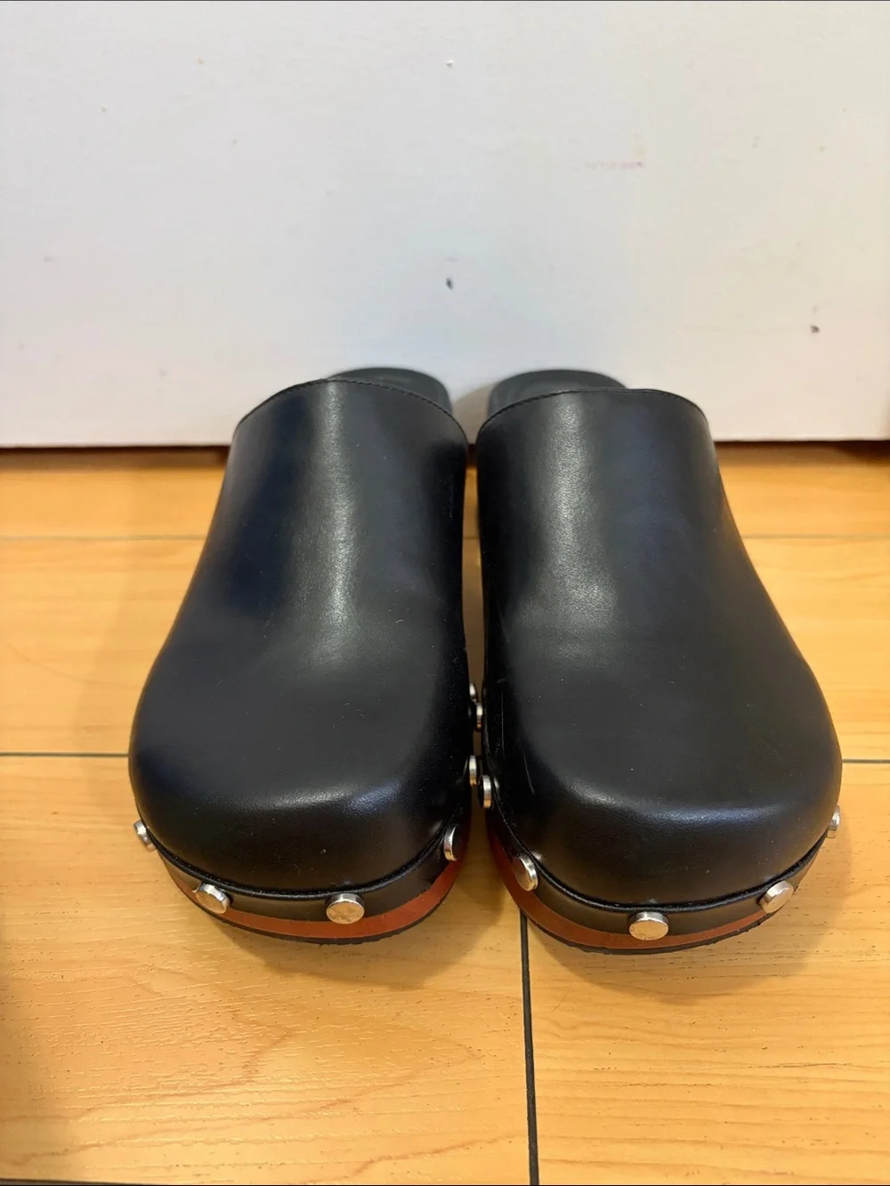 Studded clogs - Picture 2 of 4